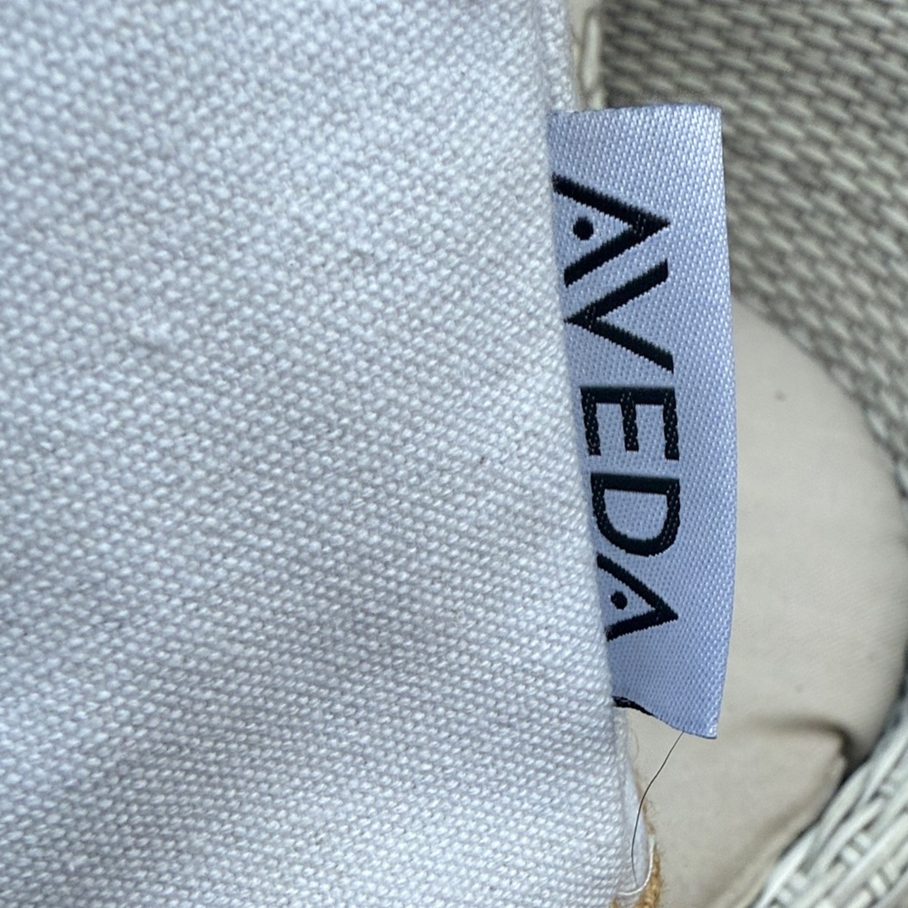 AVEDA White and Tan Tote Bag - Picture 2 of 16